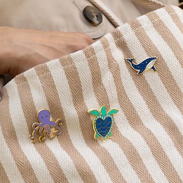 Sea Turtle Heart Lapel Pin