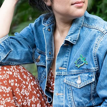 Sea Turtle Heart Lapel Pin