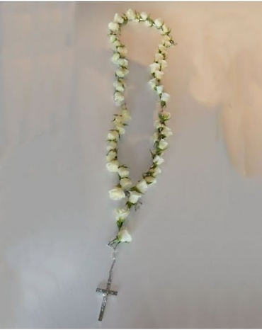 Rosary With 53 Red Spray Roses