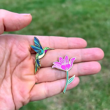 Hummingbird & Pink Lily Flower Gift Pin Set